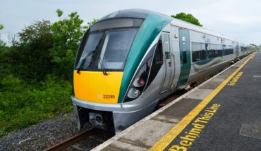 Irish Rail passengers call for return of tea-trolley