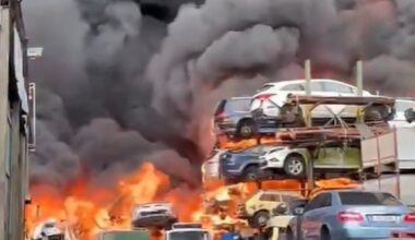 Eight fire units tackle huge blaze at Dublin scrapyard