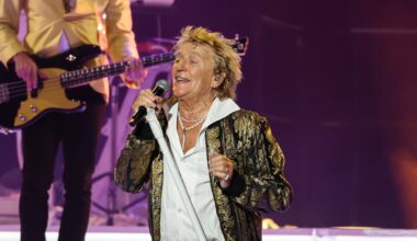 Rod Stewart welcomes sixth grandchild