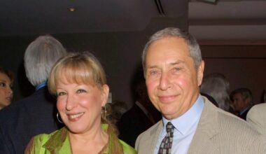 Midler pays tribute to 'actor's whisperer' Mark Rydell