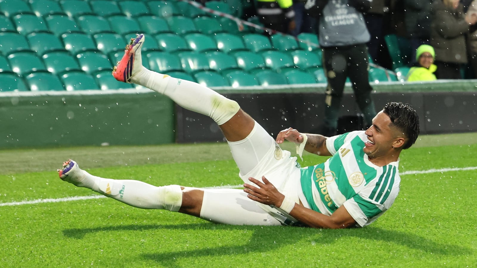 Duran double helps Celtic floor LASK in first leg