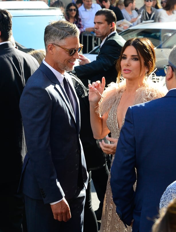 Famous actress and her late partner on the red carpet