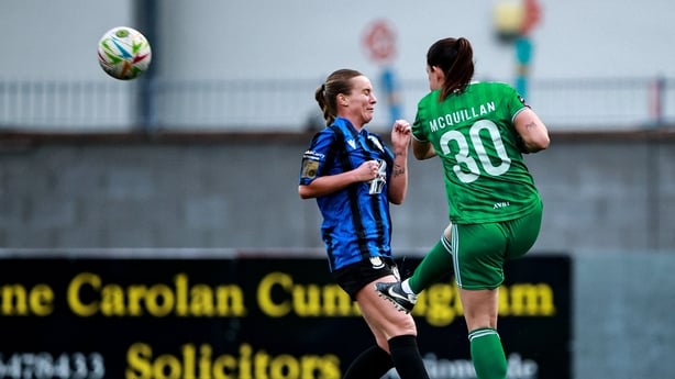 22 August 2026; Galway United goalkeeper Amanda McQuillan in action against Alexis Strickland of Athlone Town during the Club Orange Women's FAI Cup semi-final match between Athlone Town and Galway United at Athlone Town Stadium in Lissywollen, Athlone. Photo by Thomas Flinkow/Sportsfile