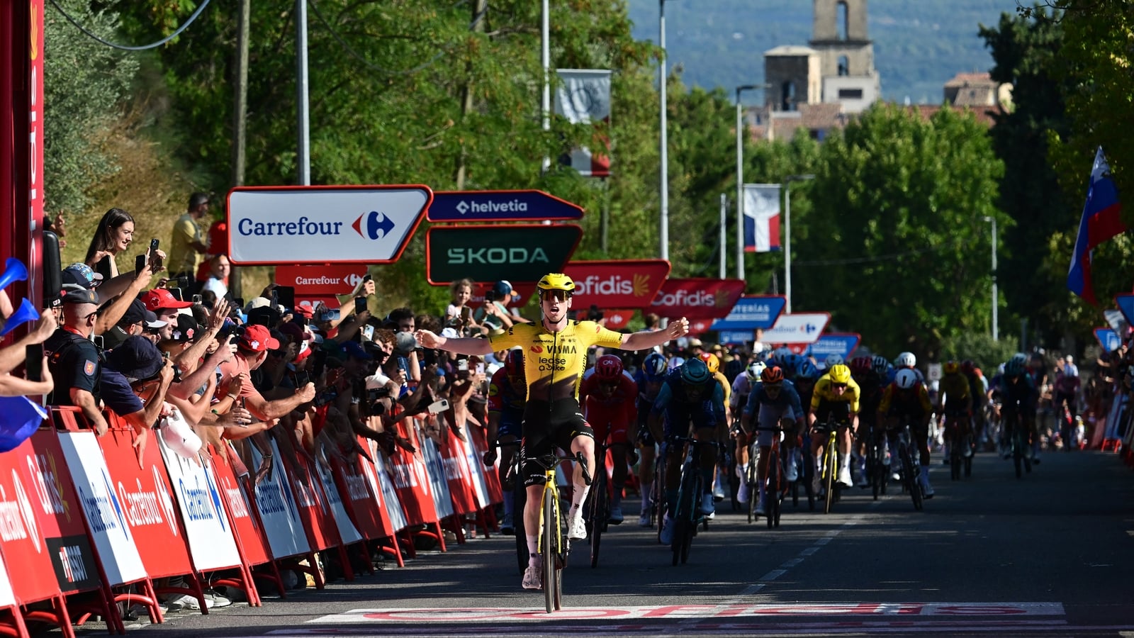 Brennan takes Stage 2 of Vuelta as Pogacar retains lead