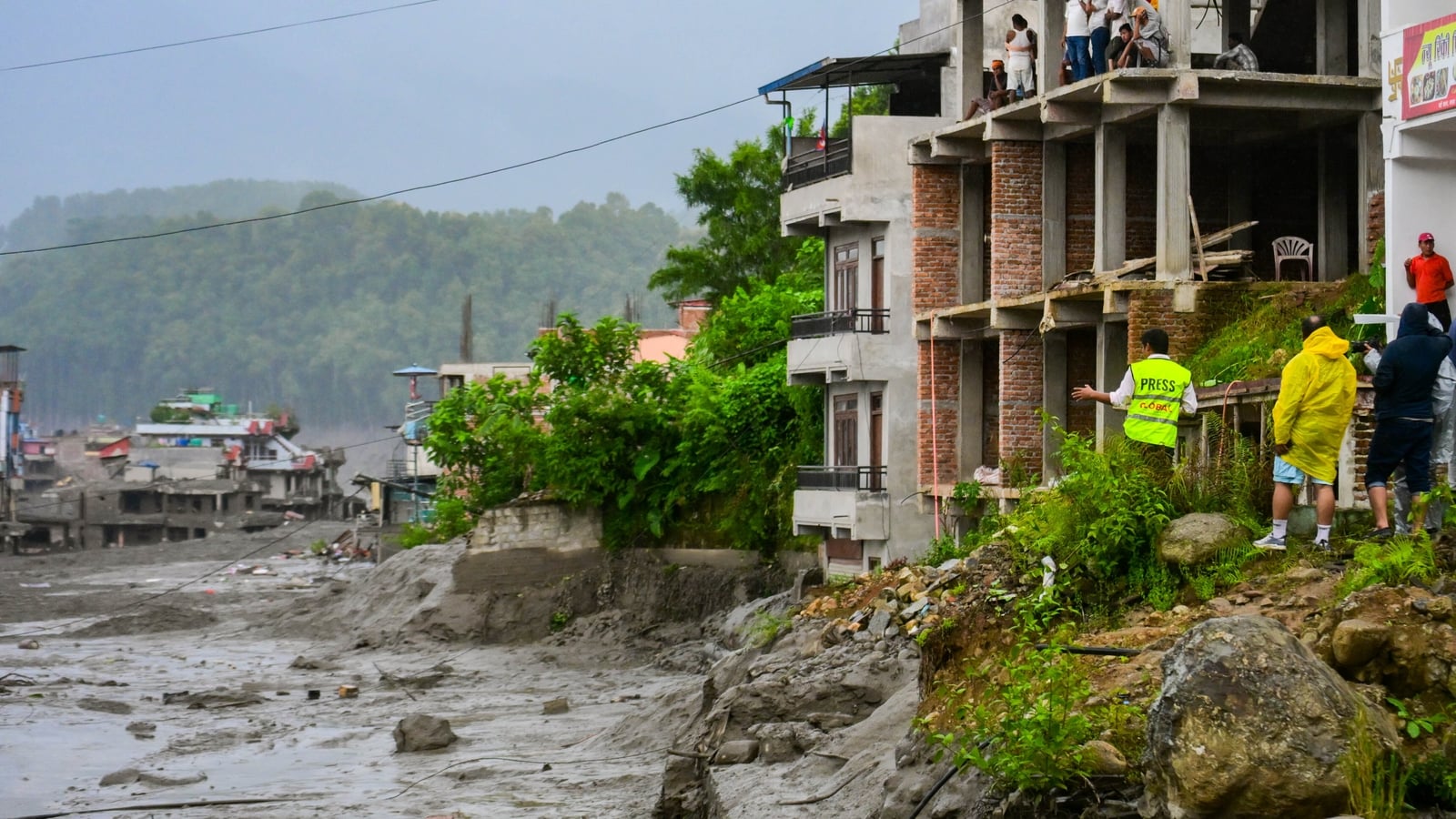 Nepal says 823 out of contact after deadly floods