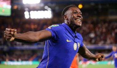 Carabao Cup: Welbeck off the mark, Fulham cruise