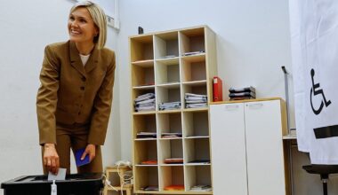 Iceland starts counting votes for EU talks referendum