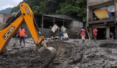 'Everything is lost' - Inside devastated Nepal flood zone