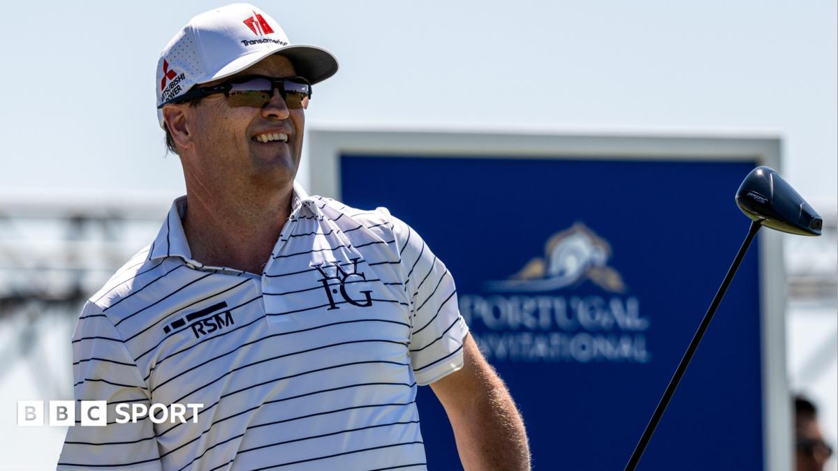 Zach Johnson hits a driver at The Els Club
