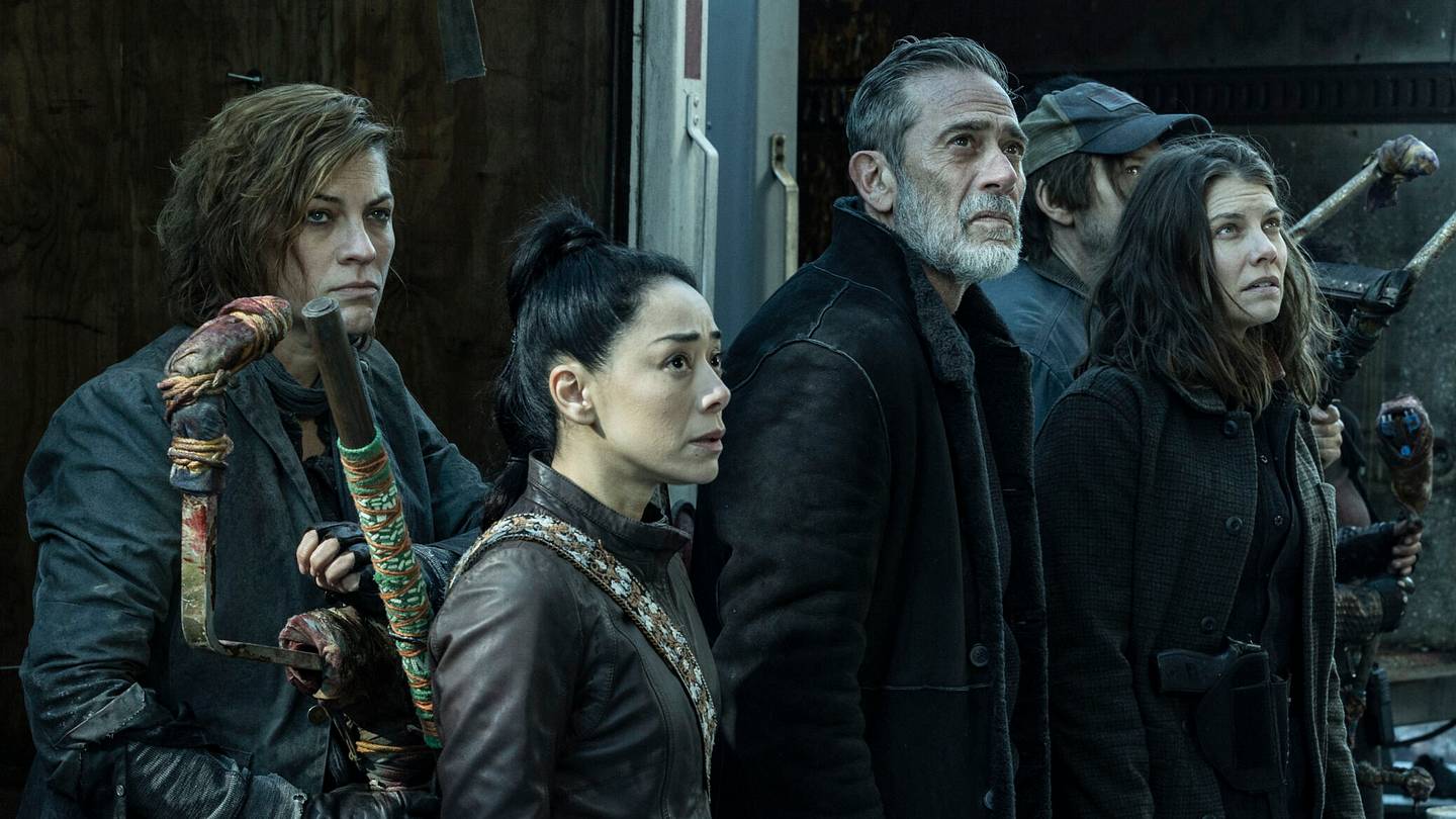 Aimee Garcia as Renata, Jeffrey Dean Morgan as Negan, Lauren Cohan as Maggie - The Walking Dead: Dead City _ Season 3, Episode 5 - Photo Credit: Robert Clark/AMC