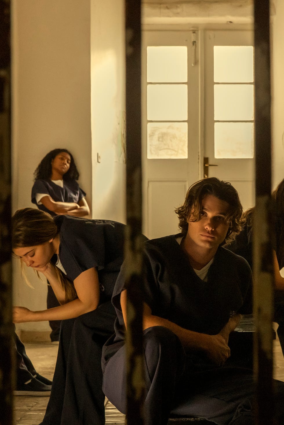Outer Banks cast S5 outer banks. (l to r) drew starkey as rafe, madelyn cline as sarah cameron, carlacia grant as cleo, chase stokes as john b, madison bailey as kiara, jonathan daviss as pope in episode 503 of outer banks. cr. jackson lee davis/netflix © 2026
