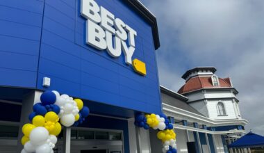Best Buy will outperform as more consumer products integrate AI, Truist says