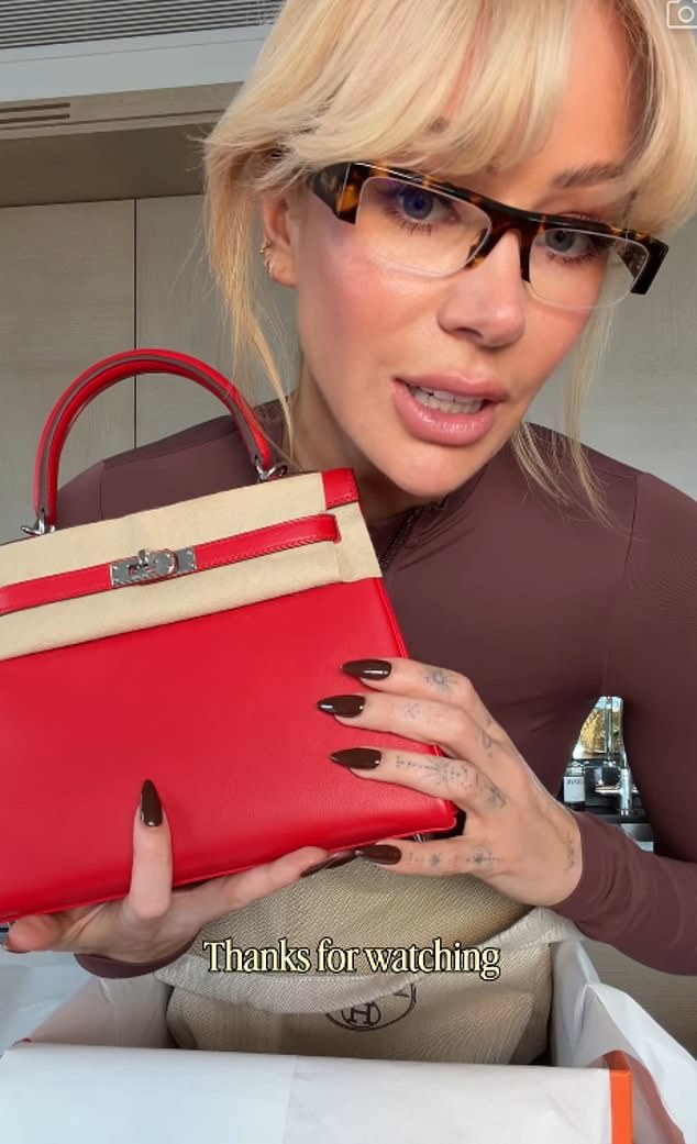 In a bid to apologise to her followers for not sharing the screengrabs and console herself after an emotional week, Olivia unveiled her new Hermes Birkin bag