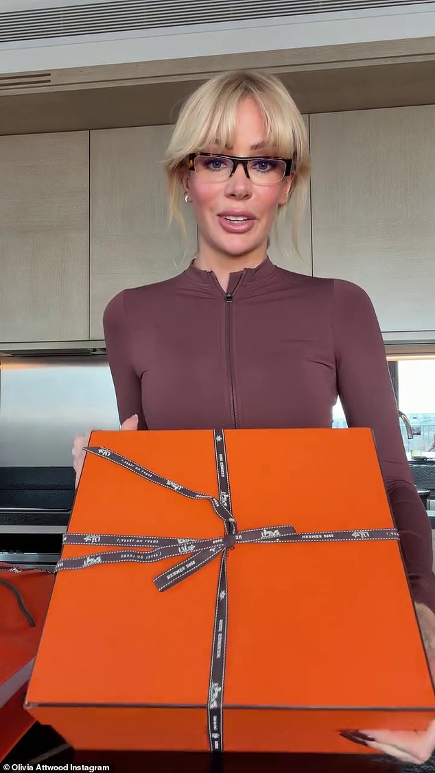 Olivia's latest addition to her designer bag collection is a red Mini Kelly, which is thought to be worth around £26,000
