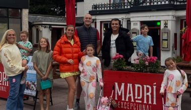Venezuela Fury and husband Noah Price reunited with her family on the Isle Of Man over a pub lunch. Venezuela was joined by her parents and siblings Athena, five, Valencia, eight, Prince Rico, two, Prince Adonis, seven