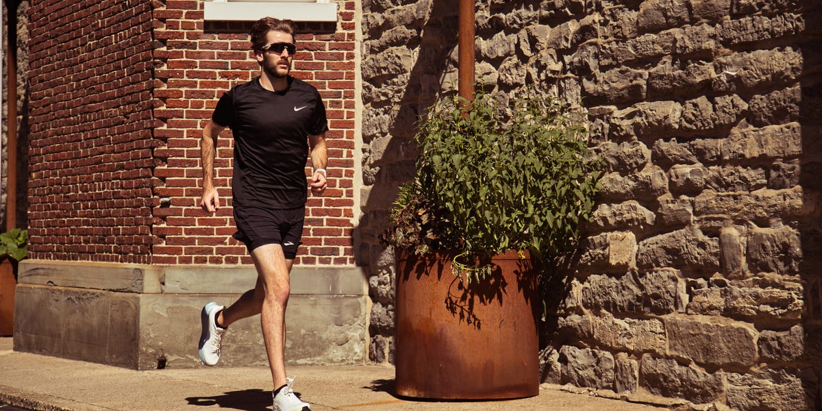 How Heat Training Can Improve Your Fall Race Performance