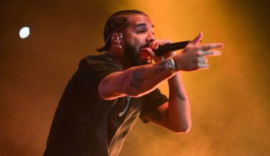 Drake’s Latest Blockbuster Ties As One Of His Longest-Charting No. 1s