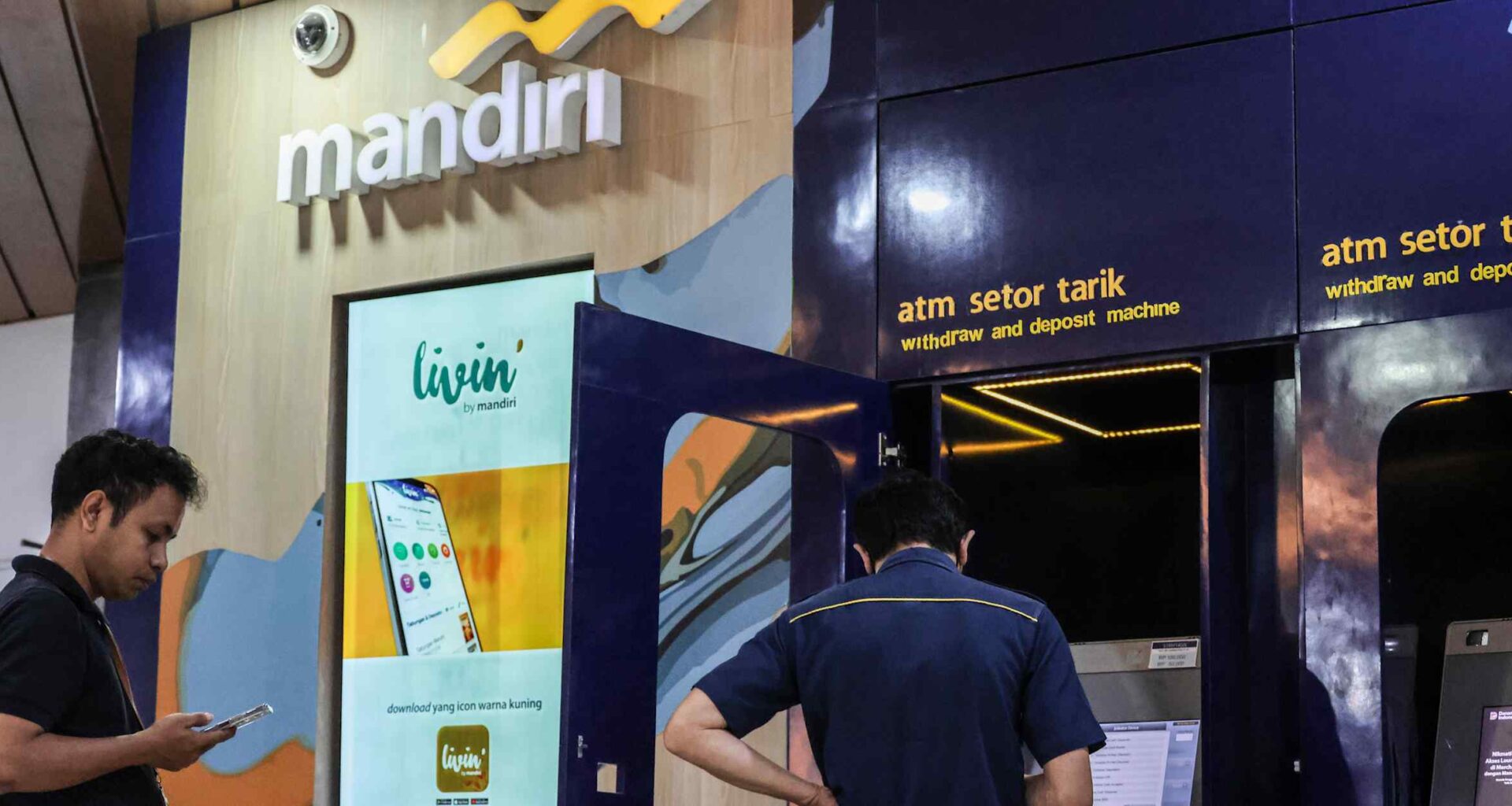 Indonesian banks face tighter liquidity after strong profits