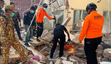 Magnitude 7.7 earthquake strikes off Indonesia’s coast, killing at least 47
