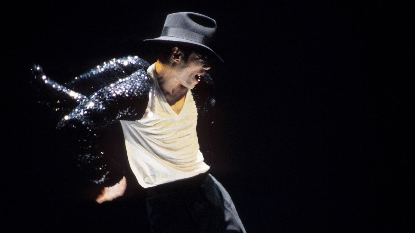 Michael Jackson’s Hugely Successful Compilation Reaches A Chart Landmark