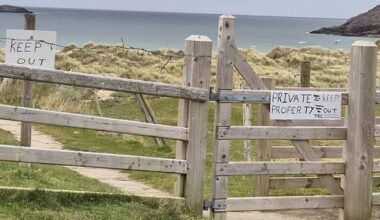 Families left struggling as Donegal beach path stays closed