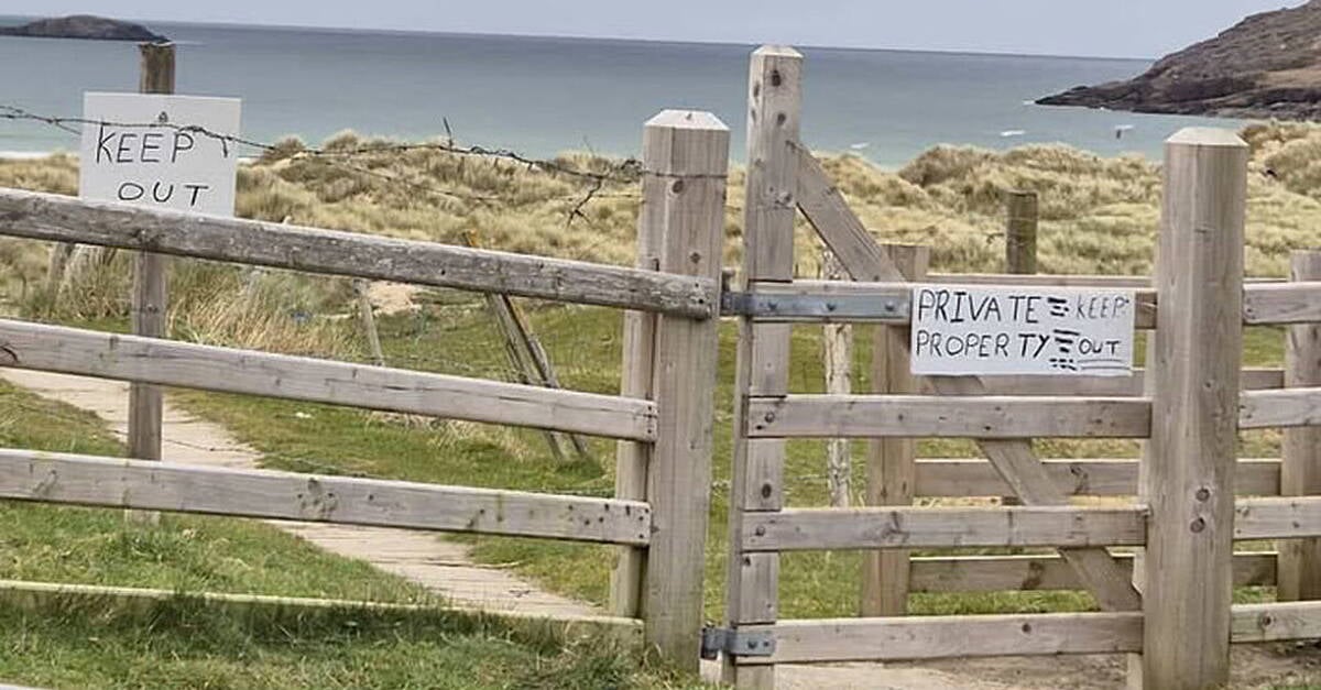 Families left struggling as Donegal beach path stays closed
