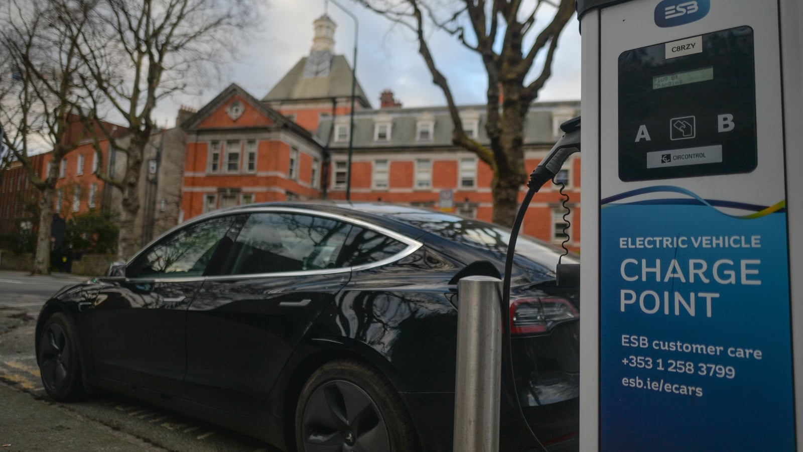 One charging point for every 30 EVs in Ireland