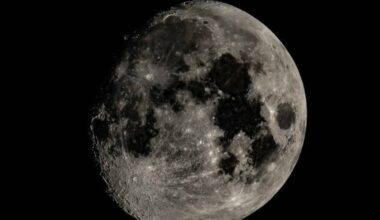 NASA boss balks at billion-dollar estimate for recycled Moon rover