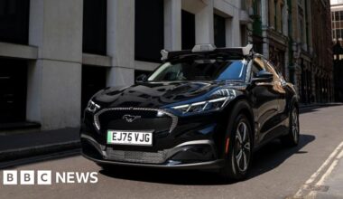 Robotaxis granted licence to operate in London - BBC