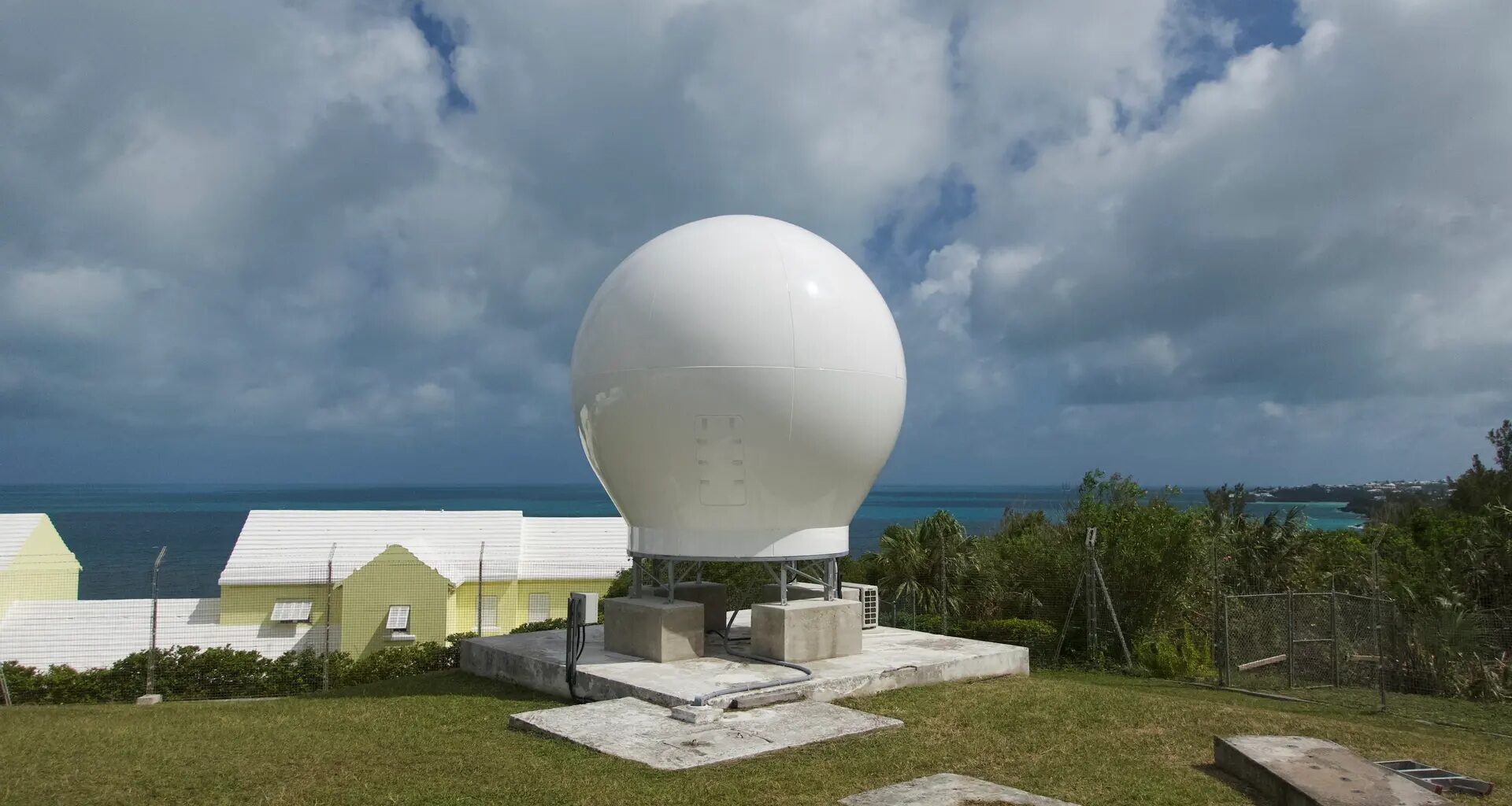 Bulb-shaped antenna dome in Bermuda