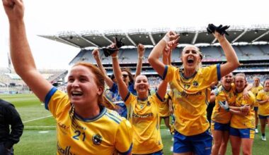 WATCH: All-Ireland winning Roscommon ladies' team bring Mary Quinn Cup West of the Shannon - Sport