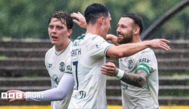 Martin Boyle scores for Hibernian against Dundee