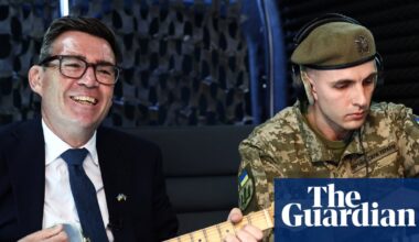 Bigmouth strums again: was Andy Burnham’s Smiths jam in Kyiv the perfect soundtrack to a Britain in freefall? | The Smiths