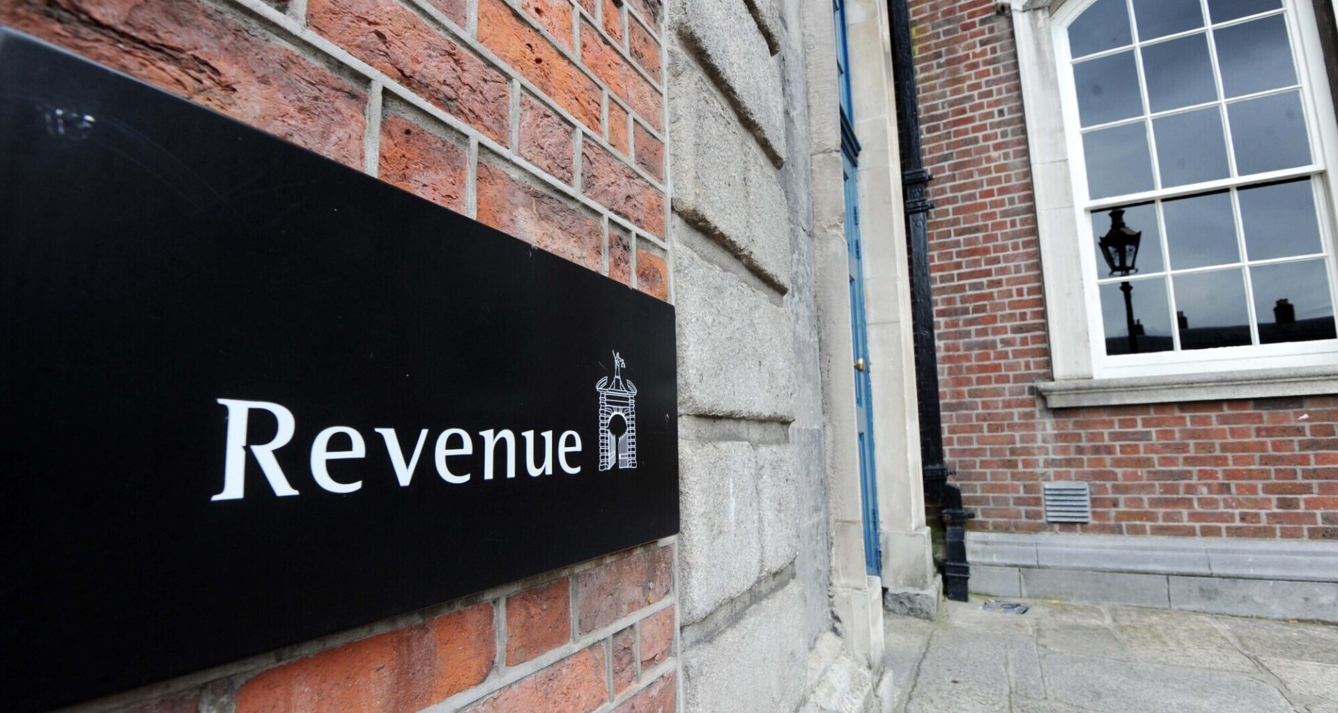 A major retailer must repay €8.87m to the Revenue Commissioners after wrongly claiming that amount during the covid-19 pandemic in wage subsidy payments for its staff. Photo: Laura Hutton