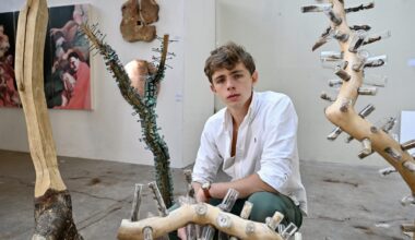 West Cork sculptor turns family's World War acorn into mighty oak
