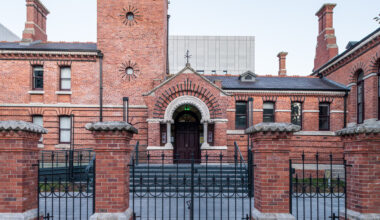 Solicitors say security lax as no weapons screening on entry to Cork courtrooms