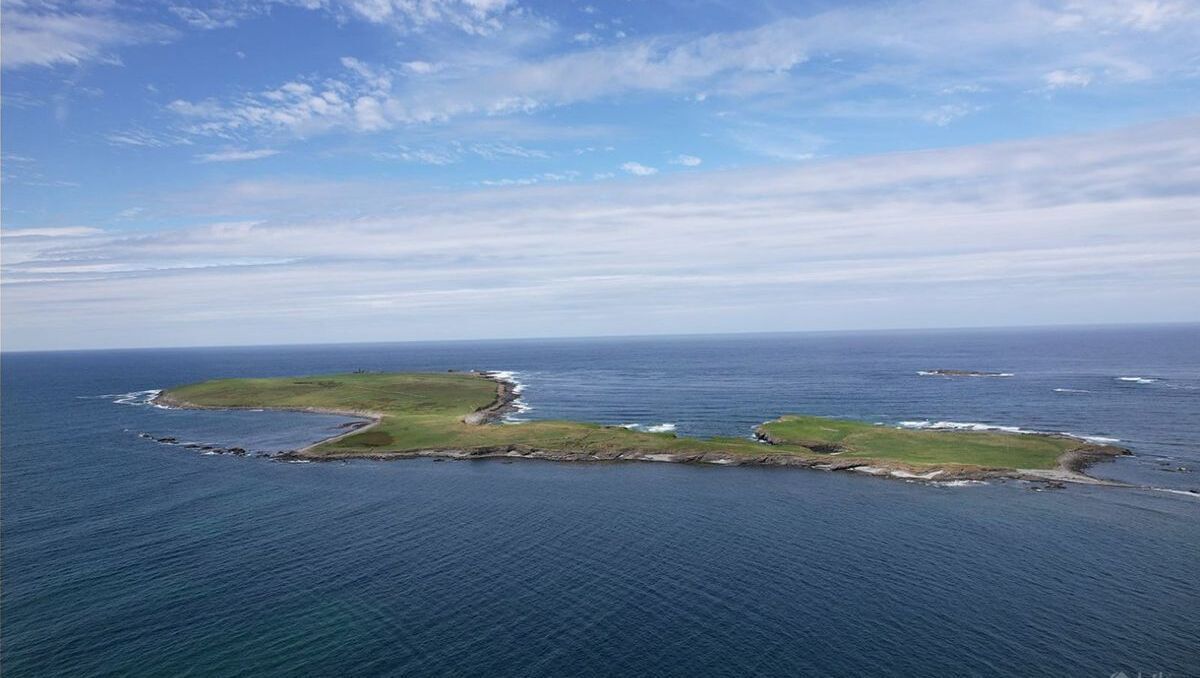 Aerial view of the 186a Mutton Island, Co. Clare.