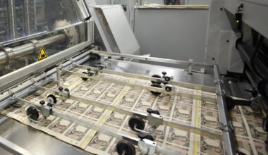 Japan end of June government debt hits record ¥1.3 trillion