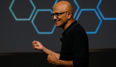 Microsoft Retires Peer-Feedback Tool in Review System Revamp
