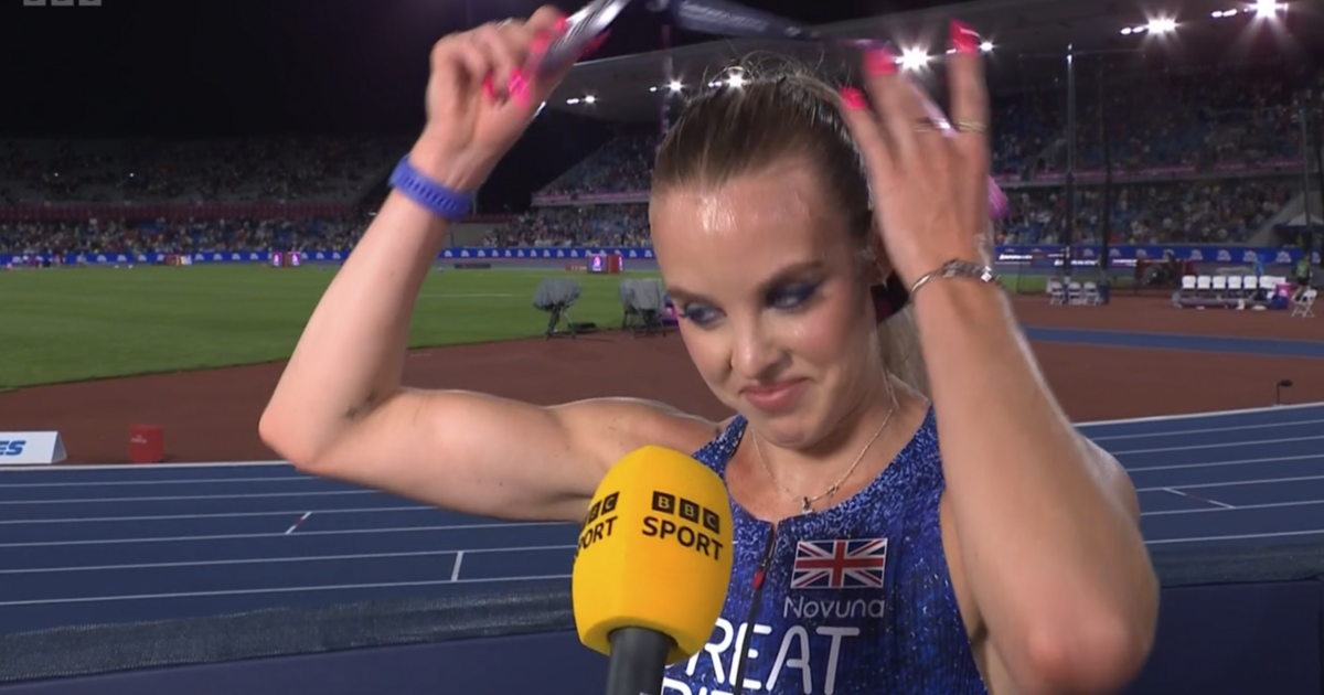 Keely Hodgkinson shows true feelings by taking off medal live on BBC | Other | Sport