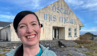 The musician who is refusing to let a landmark derelict building ‘die’ on Inis Meáin – The Irish Times