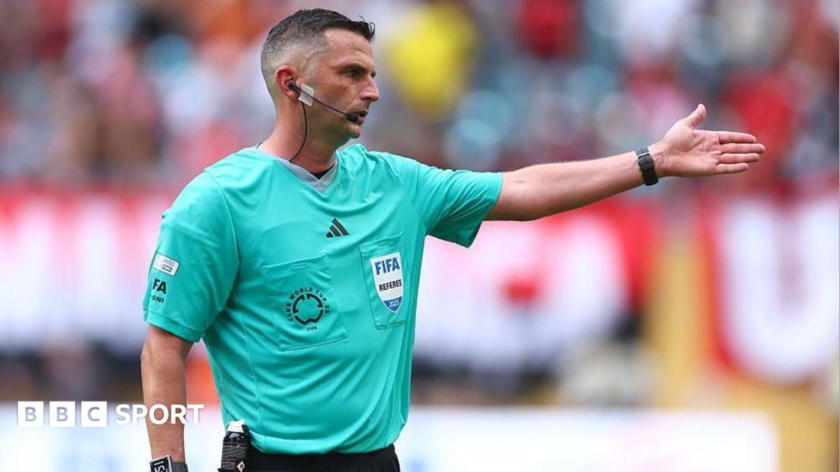 Referee Michael Oliver gestures during the Premier League match between Everton and Manchester City
