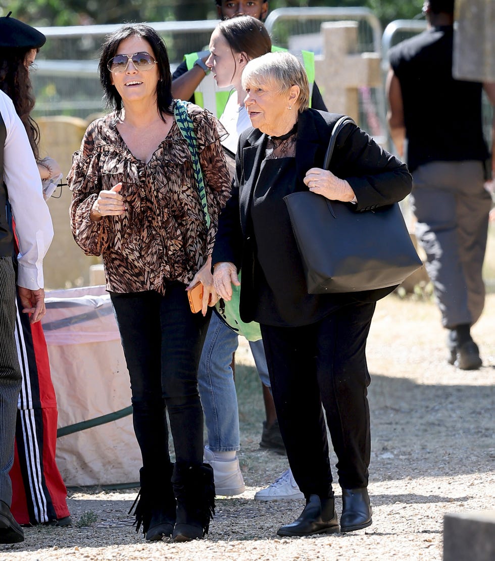 jessie wallace as kat moon, laila morse as big mo, eastenders filming funeral scenes