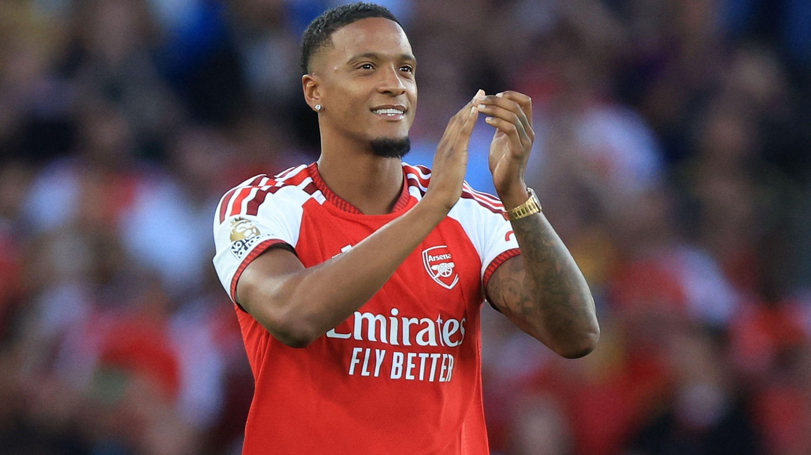 Arsenal: Neville tells Gunners why they need Alvarez as 'someone's going to leave'