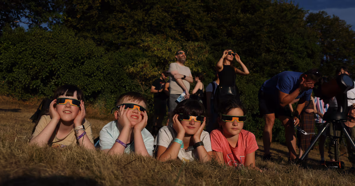 In pictures: Solar eclipse seen across Ireland - The Irish Times