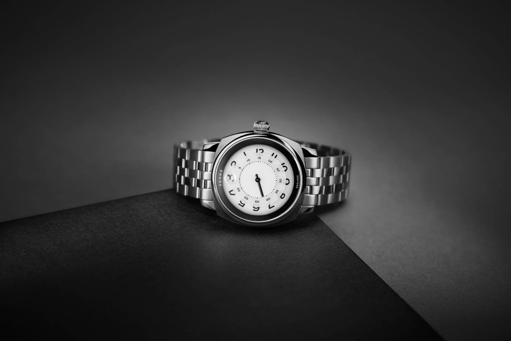 Fears Andrew Morgan Brunswick Jump Hour Ultimus bracelet