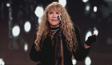 Fleetwood Mac’s Feud Melts: Stevie Nicks and Lindsey Buckingham Reconcile