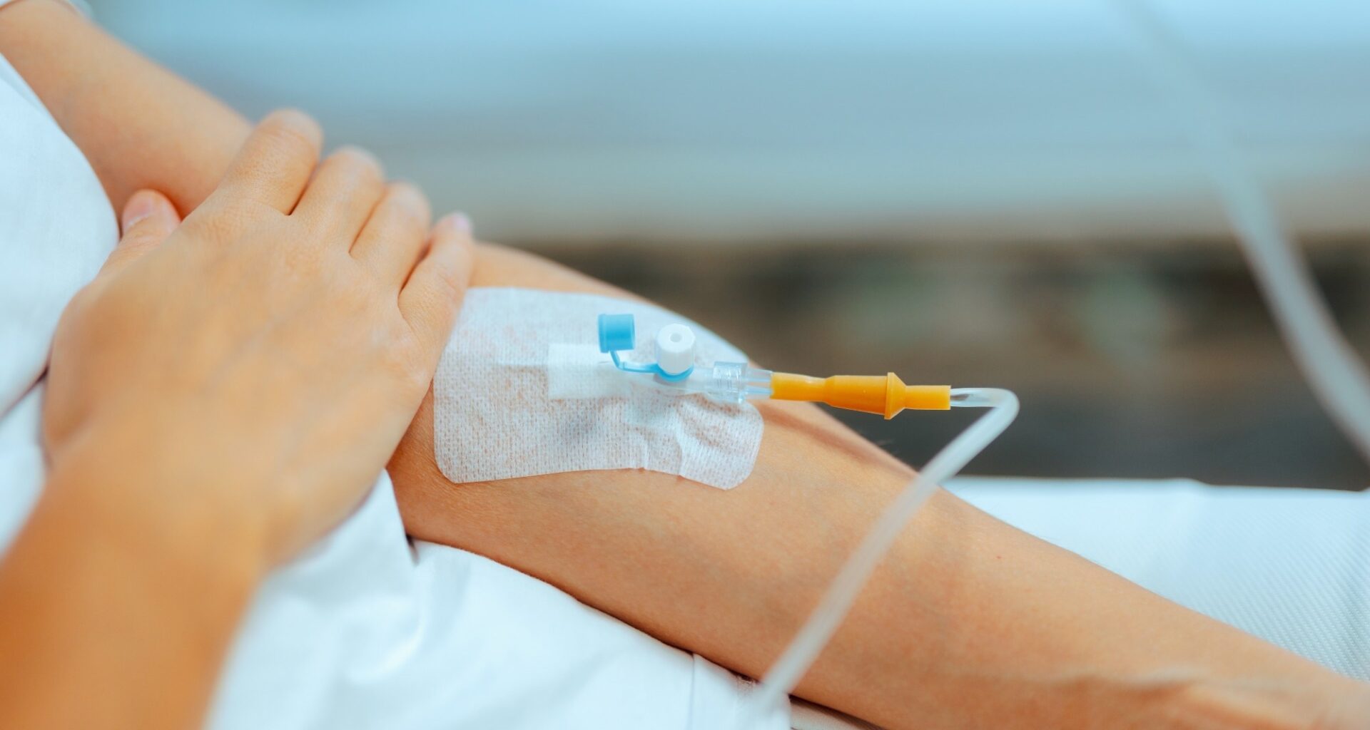 Study: Comparison of Olive Versus Fish Oil Based Parenteral Nutrition and Clinical Outcomes - A Systematic Review. Image Credit: Nicoleta Ionescu / Shutterstock