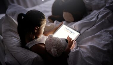 Study: Screen Use and Emotional, Behavioral, and Social Development in Children. Image Credit: PeopleImages / Shutterstock