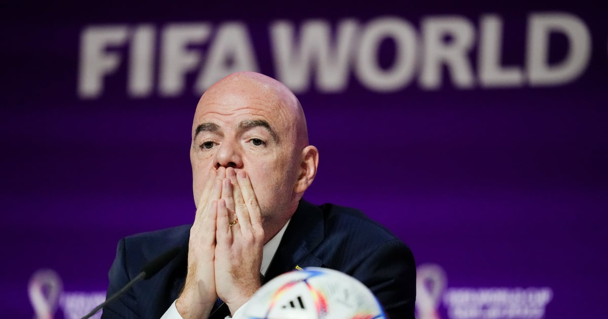 Gianni Infantino has ‘full support’ of Fifa executives after crisis meeting – The Irish Times